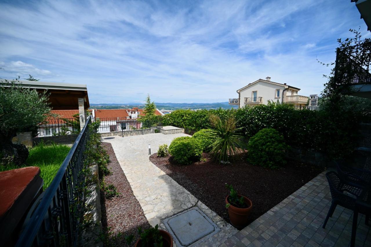 Sea Star Apartment Копер Экстерьер фото